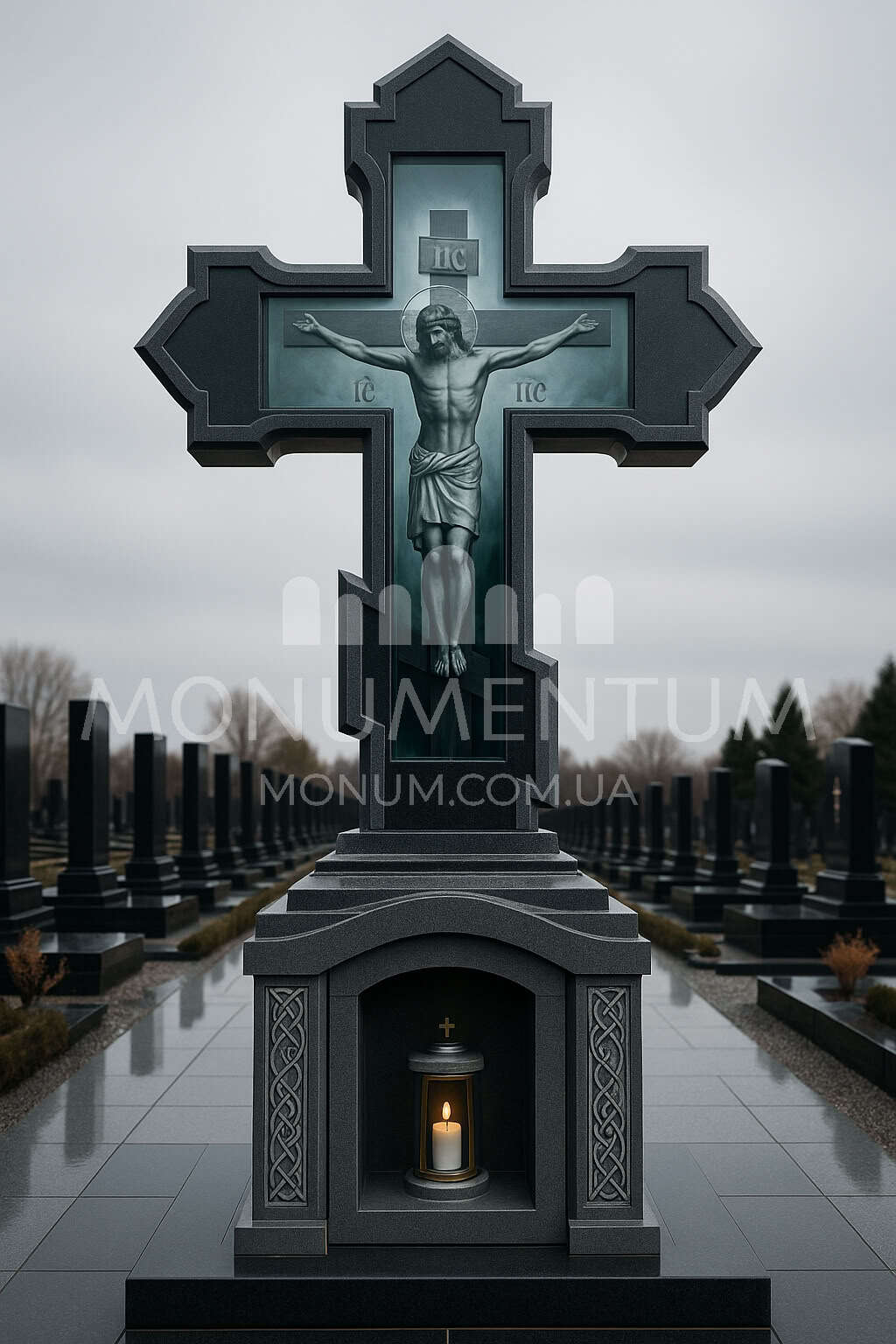 С крестом от дизайнера